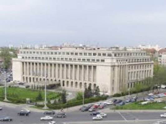 Guvernul sesizează organele de urmărire penală pentru nereguli în Programul bazelor sportive